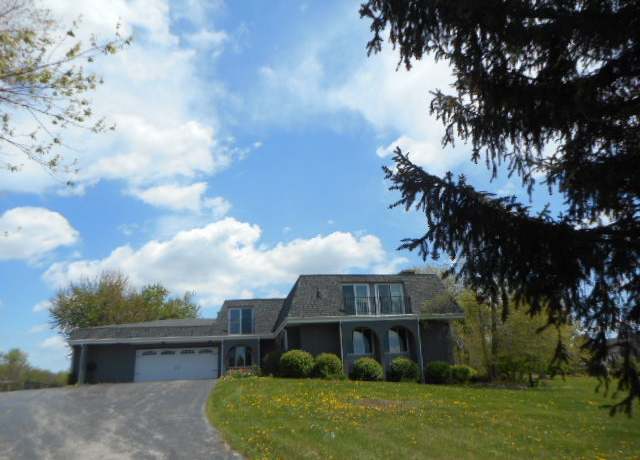 Property at 21733 N Countryside Ln, Barrington, IL 60010, 4 beds, 3.5 baths