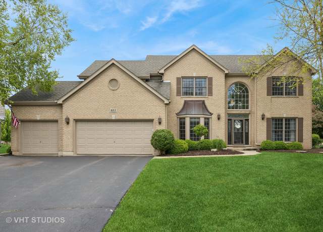Property at 651 Clover Dr, Algonquin, IL 60102, 4 beds, 4.5 baths
