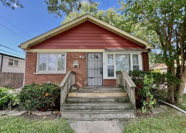 Property at 606 E 164th Pl, South Holland, IL 60473, 4 beds, 2 baths