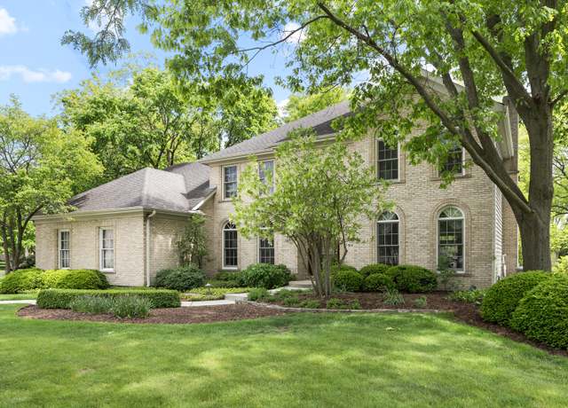 Property at 814 Steeplechase Ct, St. Charles, IL 60174, 4 beds, 3.5 baths