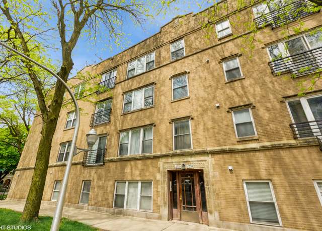 Property at 2556 W Rosemont Ave #1, Chicago, IL 60659, 2 beds, 1 bath