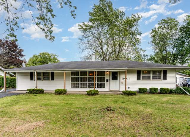 Property at 19011 John Ave, Country Club Hills, IL 60478, 3 beds, 1 bath