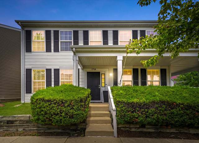 Property at 1718 Maple Park Ln, Aurora, IL 60504, 3 beds, 2.5 baths