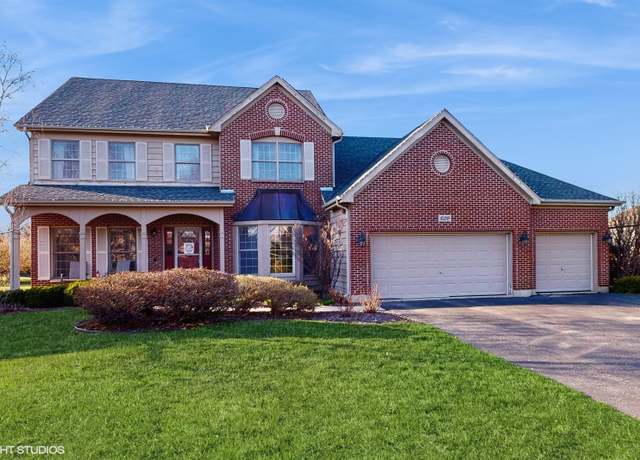 Property at 620 Bluestem Ln, Algonquin, IL 60102, 4 beds, 2.5 baths