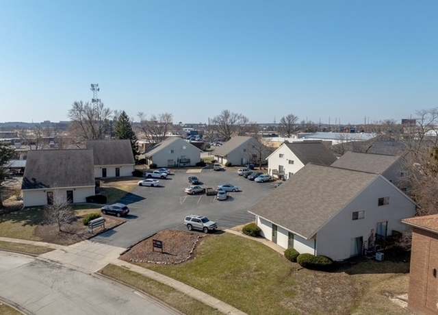 Property at 717-719 Fairmont Dr, Bloomington, IL 61704, 42 beds, 35 baths