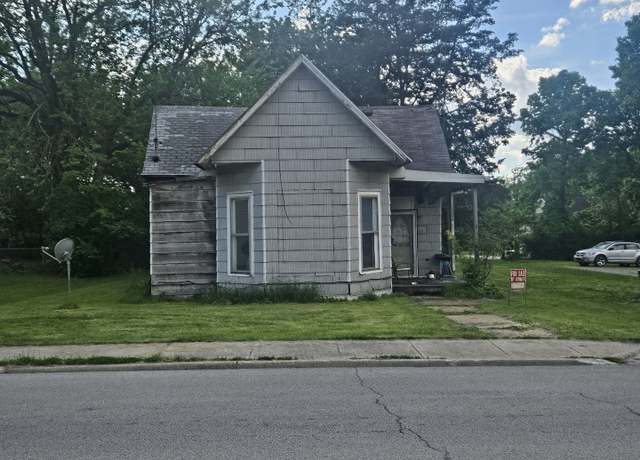 Property at 926 Division St, Charleston, IL 61920, 2 beds, 1 bath