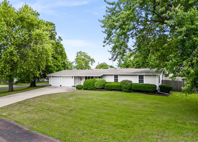 Property at 203 N Brook St, Colfax, IL 61728, 3 beds, 1.5 baths