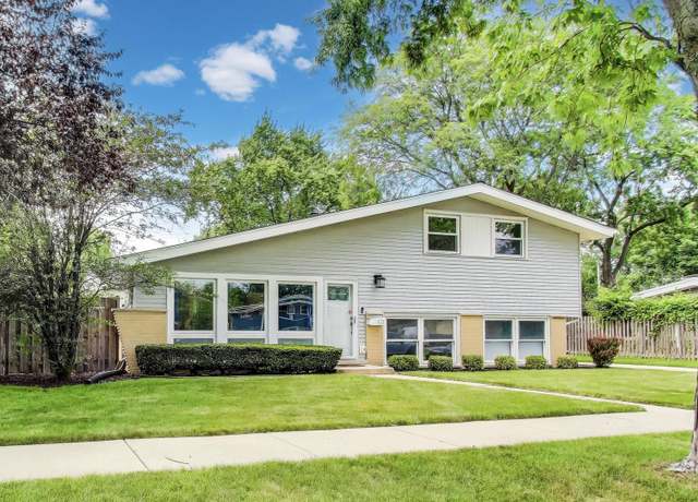 Property at 432 Sheryl Ln, Glenview, IL 60025, 4 beds, 2.5 baths