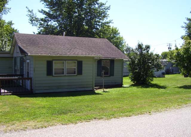 Property at 105 E Sixth St, Deland, IL 61839, 2 beds, 1 bath