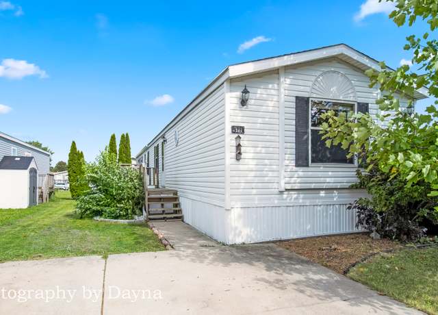 Property at 39 Saint Pauls Dr, Bourbonnais, IL 60914, 3 beds, 2 baths