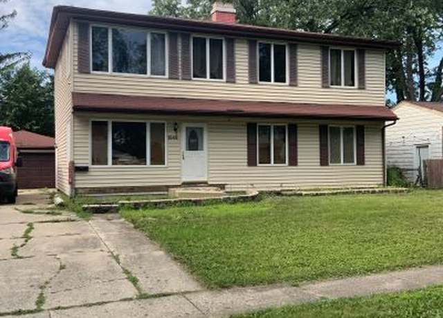 Property at 1648 Linden Ave, Hanover Park, IL 60133, 5 beds, 2 baths