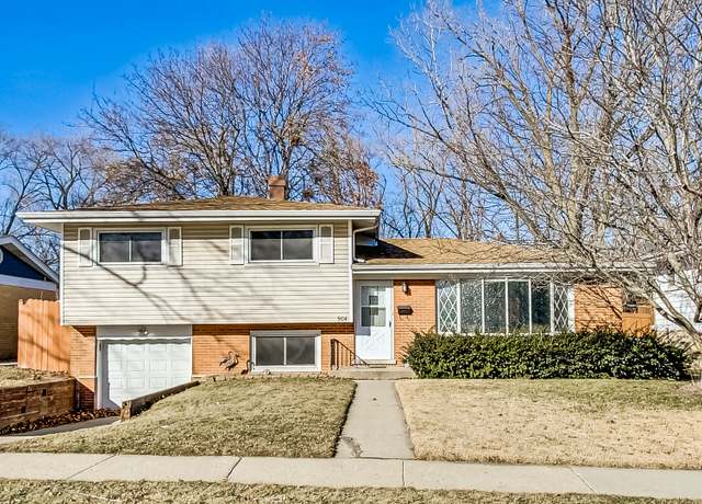 Property at 904 French Dr, Mundelein, IL 60060, 3 beds, 1.5 baths