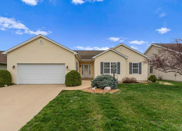 Property at 3906 Pebblebrook Ln, Champaign, IL 61822, 4 beds, 3 baths