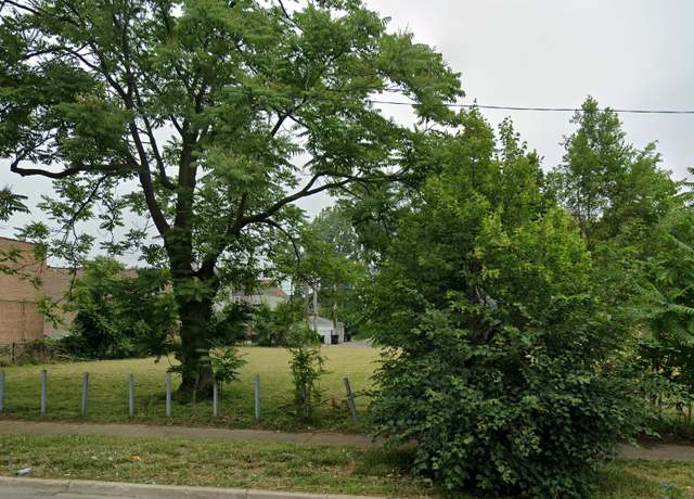 Property at 910 W Marquette Rd, Chicago, IL 60621