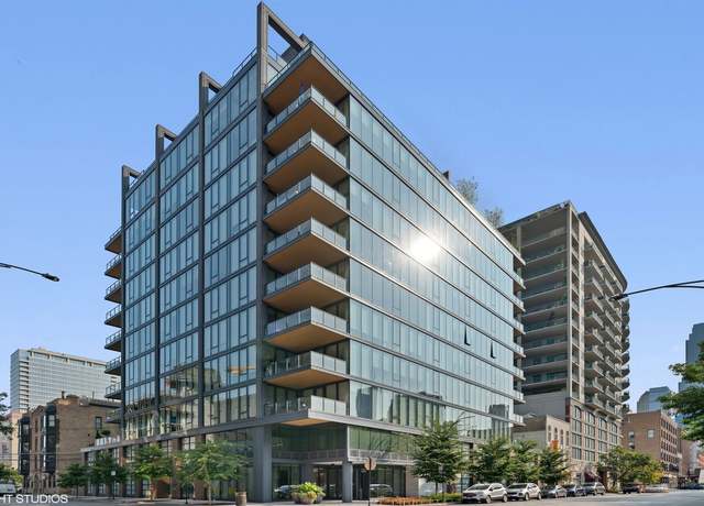 Property at 366 W Superior St #302, Chicago, IL 60654, 3 beds, 3 baths