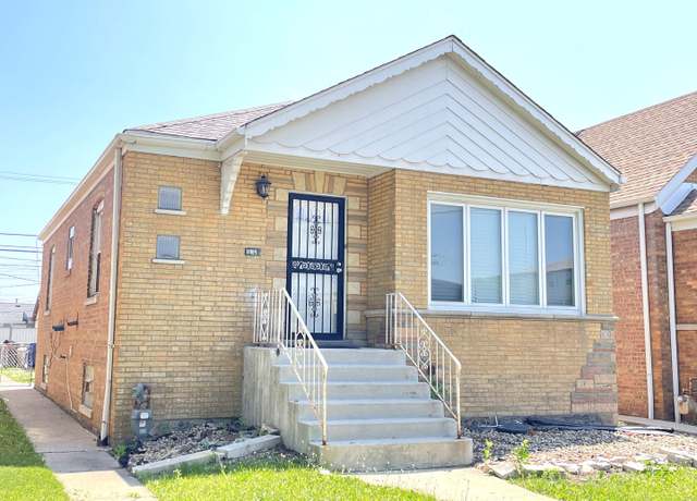 Property at 3909 W 71st St, Chicago, IL 60629, 4 beds, 2 baths
