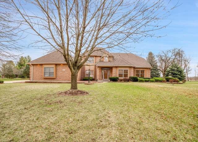 Property at 6 Oak Creek Dr, Yorkville, IL 60560, 4 beds, 3.5 baths