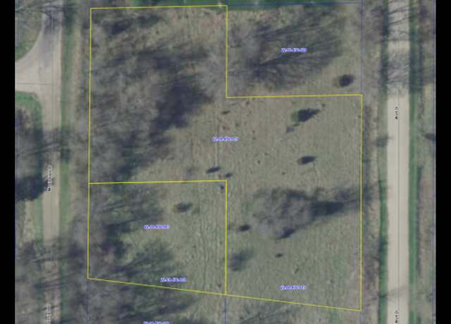 Property at 106 Mississippi Dr, Dixon, IL 61021