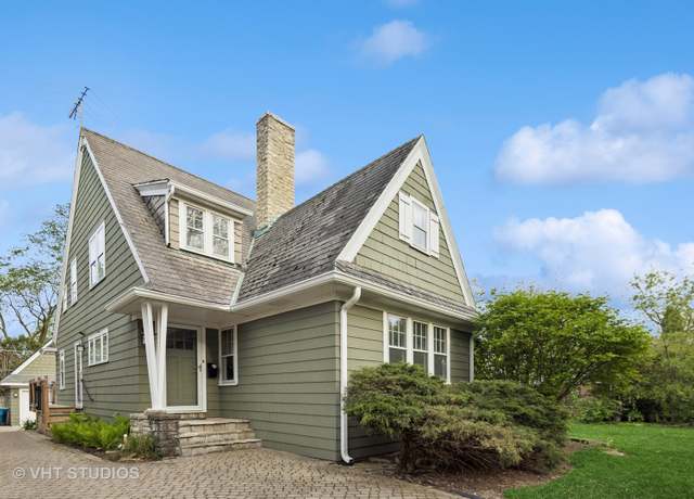 Property at 4941 Montgomery Ave, Downers Grove, IL 60515, 4 beds, 2.5 baths