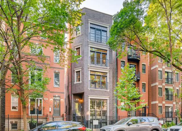 Property at 1518 N Hudson Ave #3, Chicago, IL 60610, 2 beds, 2 baths