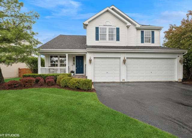 Property at 31730 N Clearwater Dr, Lakemoor, IL 60051, 4 beds, 2.5 baths