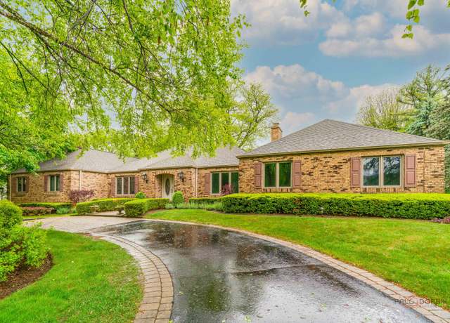 Property at 15 Highview Cir, Hawthorn Woods, IL 60047, 6 beds, 4 baths