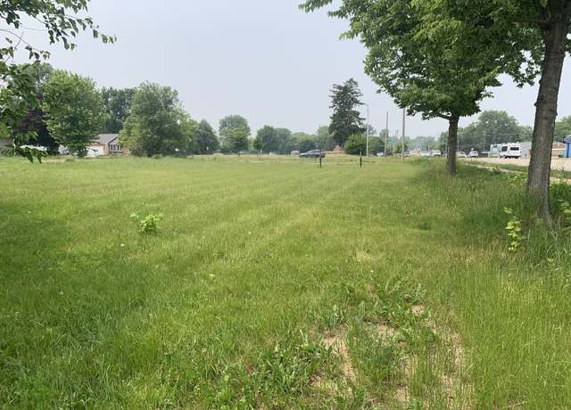 Property at 5101 W Elm St, Mchenry, IL 60050