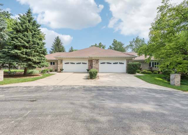 Property at 18 Coventry Chase #18, Joliet, IL 60431, 4 beds, 3 baths