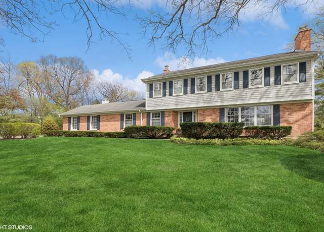 Property at 1171 Beverly Pl, Lake Forest, IL 60045, 4 beds, 3 baths