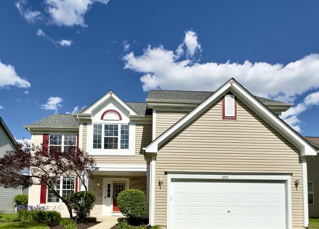 Property at 2957 Savannah Dr, Aurora, IL 60502, 4 beds, 2.5 baths