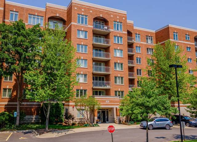 Property at 390 S Western Ave #504, Des Plaines, IL 60016, 1 bed, 1 bath