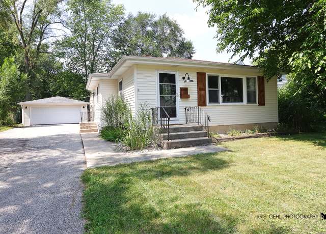 Property at 33626 N Greentree Rd, Grayslake, IL 60030, 3 beds, 1.5 baths