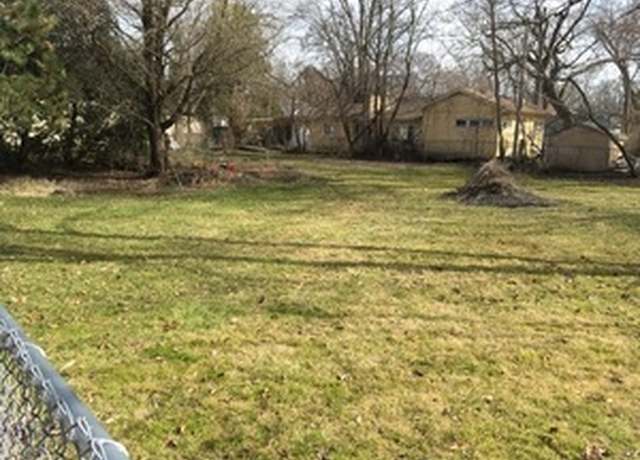 Property at 95 Eagle Point Rd, Fox Lake, IL 60020