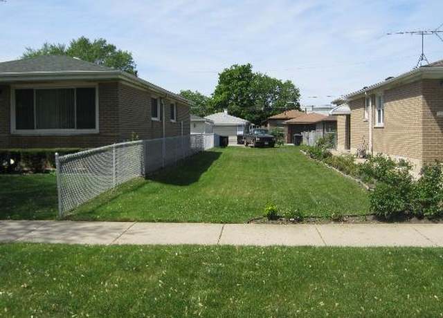 Property at 12726 S Marquette Ave, Chicago, IL 60633
