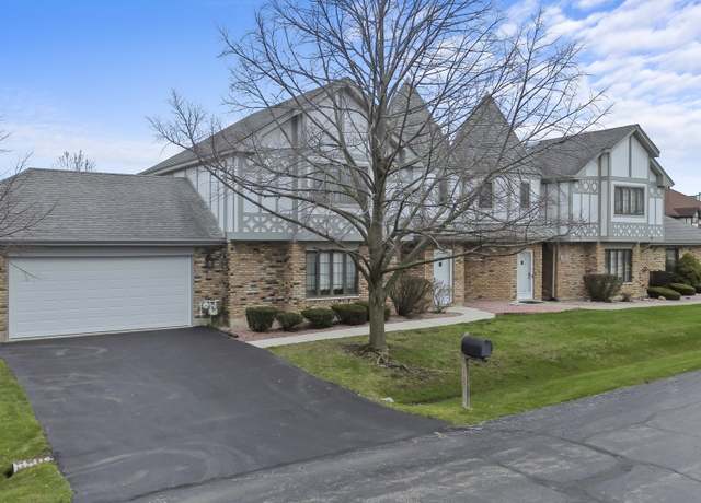 Property at 11605 S Vienna Ave, Palos Park, IL 60464, 3 beds, 2.5 baths