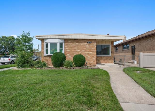 Property at 2530 Sheila St, Franklin Park, IL 60131, 3 beds, 2.5 baths