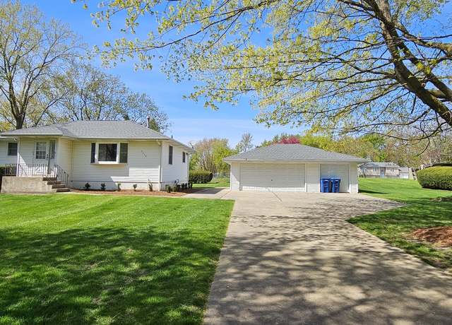 Property at 3418 Pacific Ave, Gurnee, IL 60031, 3 beds, 1 bath