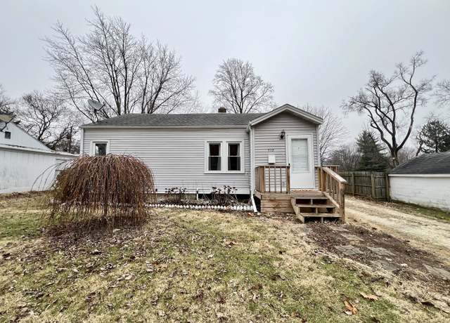 Property at 512 S Fair St, Champaign, IL 61821, 3 beds, 1.5 baths