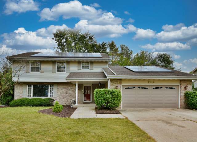 Property at 712 Fairlane Dr, Joliet, IL 60435, 3 beds, 2.5 baths