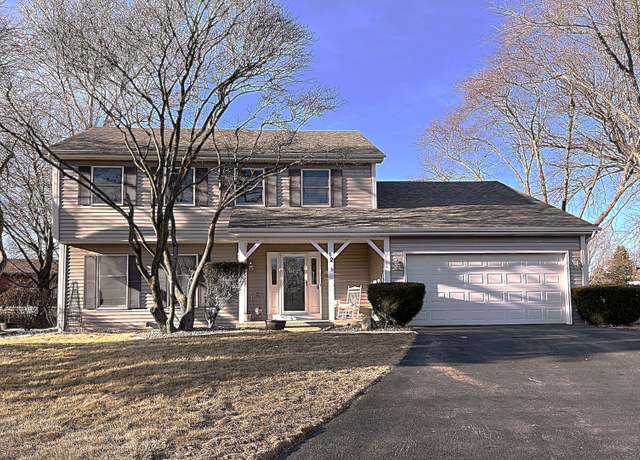 Property at 12 Briargate Cir, Sugar Grove, IL 60554, 4 beds, 2.5 baths