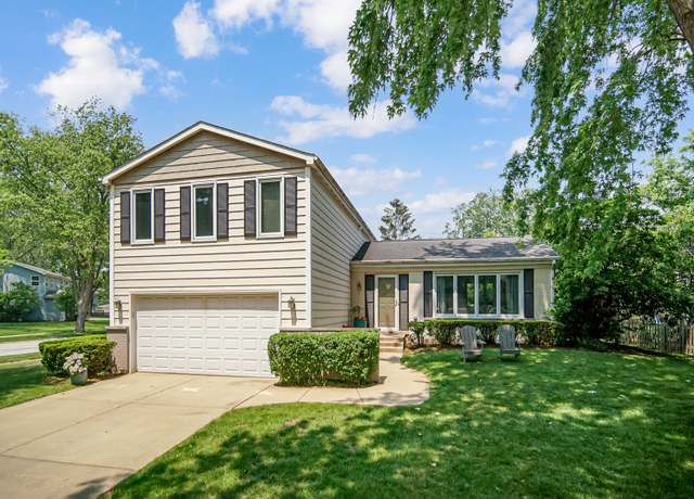 Property at 5S640 Bluff Ln, Naperville, IL 60540, 4 beds, 2.5 baths