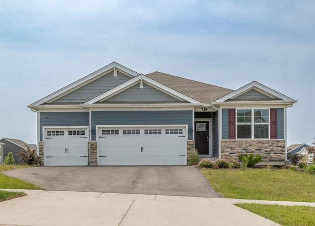 Property at 738 Kentshire Cir, Elgin, IL 60124, 3 beds, 2 baths