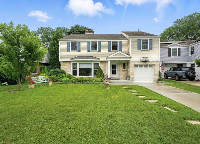 Property at 2907 Orchard Ave, Wilmette, IL 60091, 5 beds, 3.5 baths