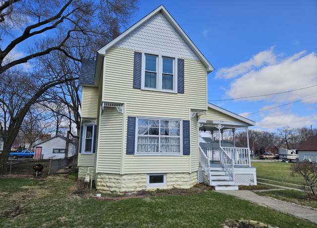 Property at 412 E 4th St, Momence, IL 60954, 2 beds, 2 baths