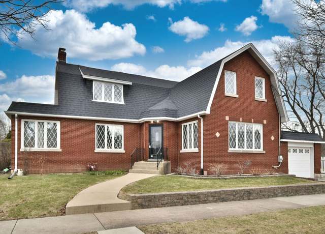 Property at 421 S Berkley Ave, Elmhurst, IL 60126, 4 beds, 1.5 baths