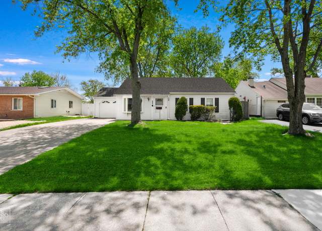 Property at 10207 Hibiscus Dr, Orland Park, IL 60462, 3 beds, 1 bath