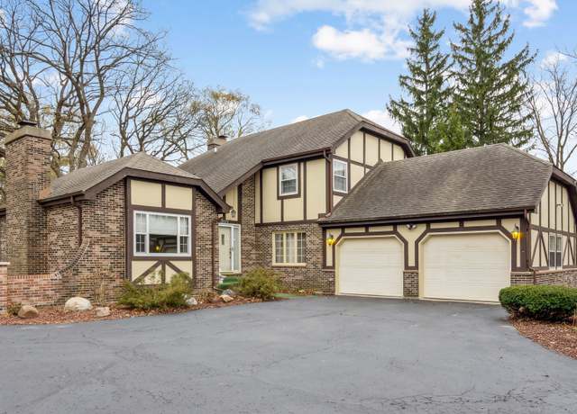 Property at 12375 W Ash Ct, Beach Park, IL 60099, 3 beds, 2.5 baths