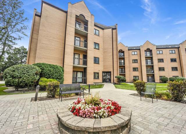 Property at 7420 W Lawrence Ave #411, Harwood Heights, IL 60706, 2 beds, 2 baths