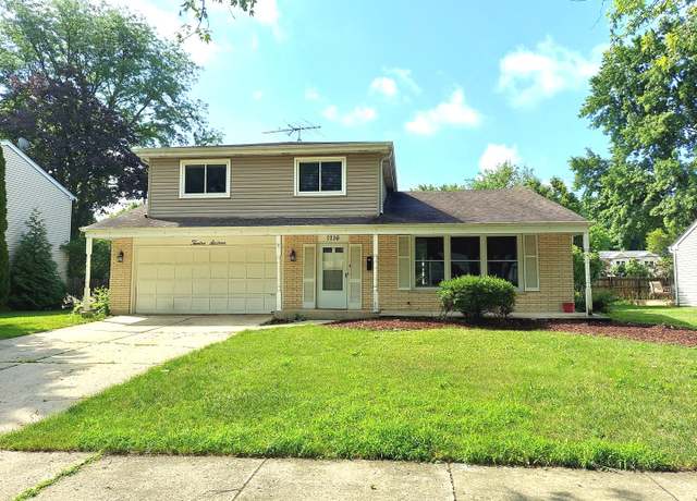 Property at 1216 Evergreen Ave, Naperville, IL 60540, 3 beds, 2.5 baths