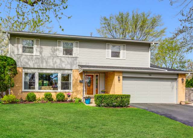 Property at 700 N Windsor Dr, Mount Prospect, IL 60056, 4 beds, 2.5 baths
